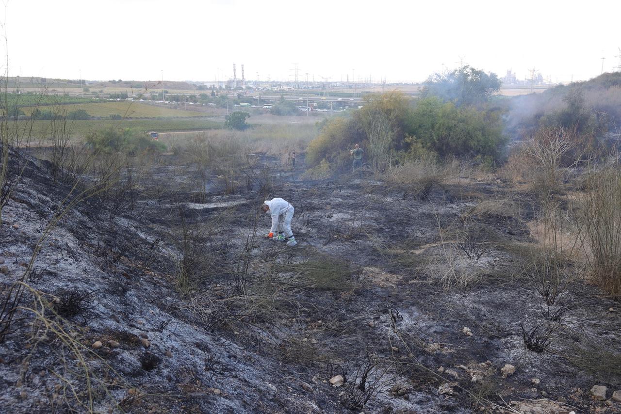 L'armée israélienne a affirmé qu'un missile tiré depuis le Yémen était tombé dimanche sur une zone non habitée dans le centre d'Israël. [Keystone - Abir Sultan - EPA]