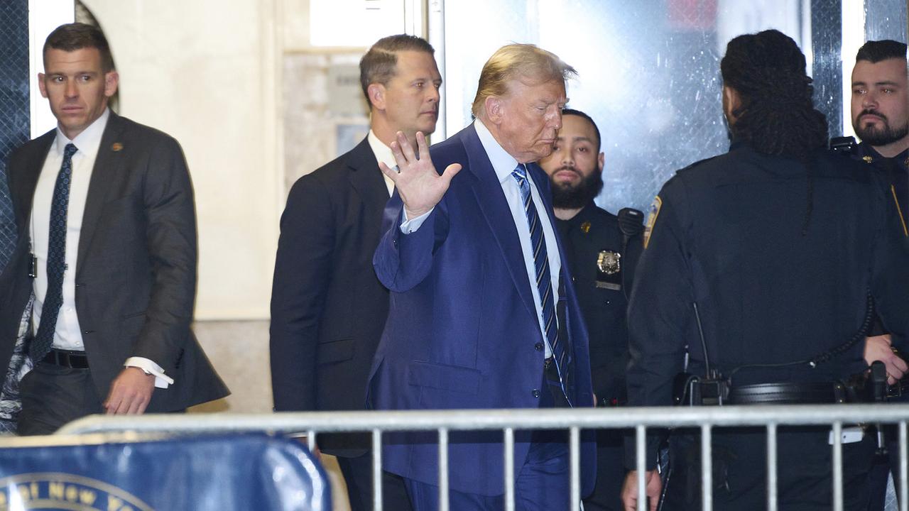 L'ancien président Donald Trump après la deuxième journée de son procès pénal à New York. [Curtis Mean]