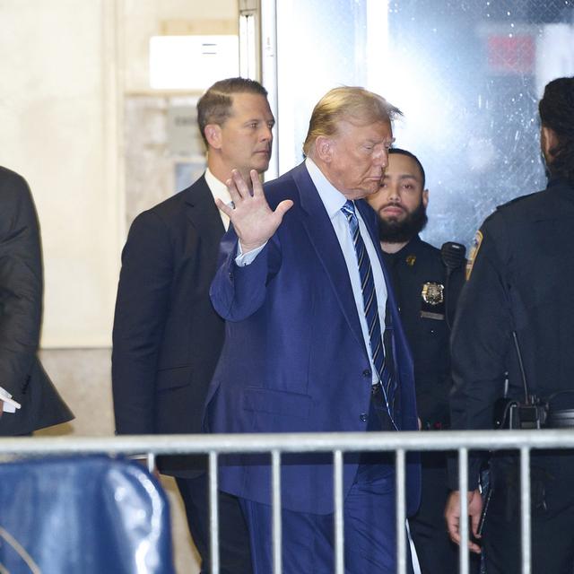 L'ancien président Donald Trump après la deuxième journée de son procès pénal à New York. [Curtis Mean]