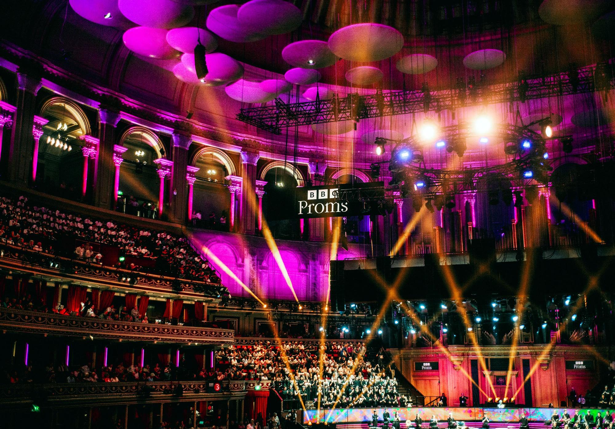 Le plafond du Royal Albert Hall et ses fameux "champignons" en fibre de verre. [AFP - Virginie Haffner]