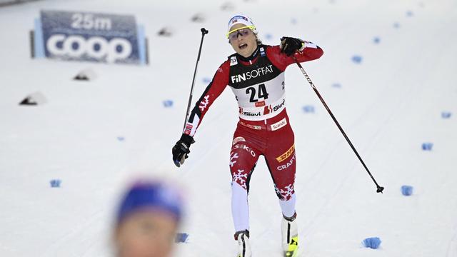 La Norvégienne Therese Johaug est arrivée 46 secondes après la Suédoise Frida Karlsson. [KEYSTONE - MARKKU ULANDER]