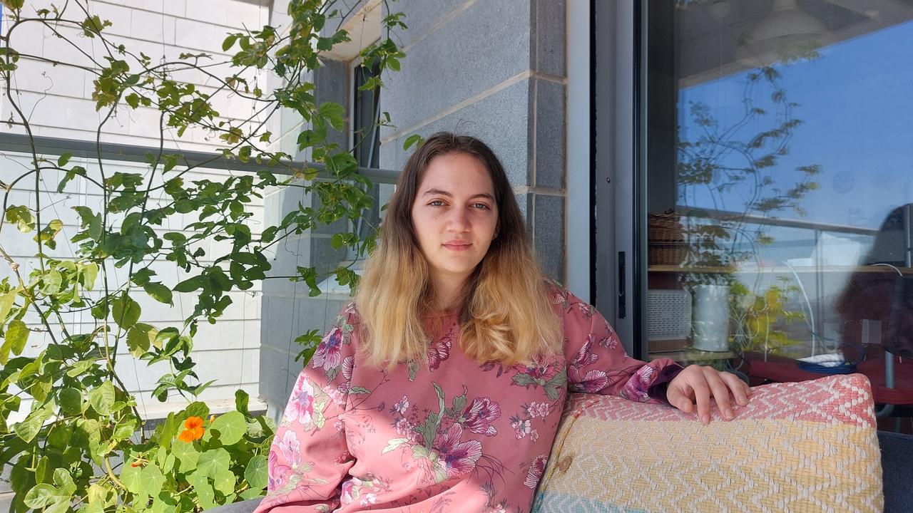 Sofia Orr, jeune Israélienne qui refuse de faire son service militaire. [RTS]