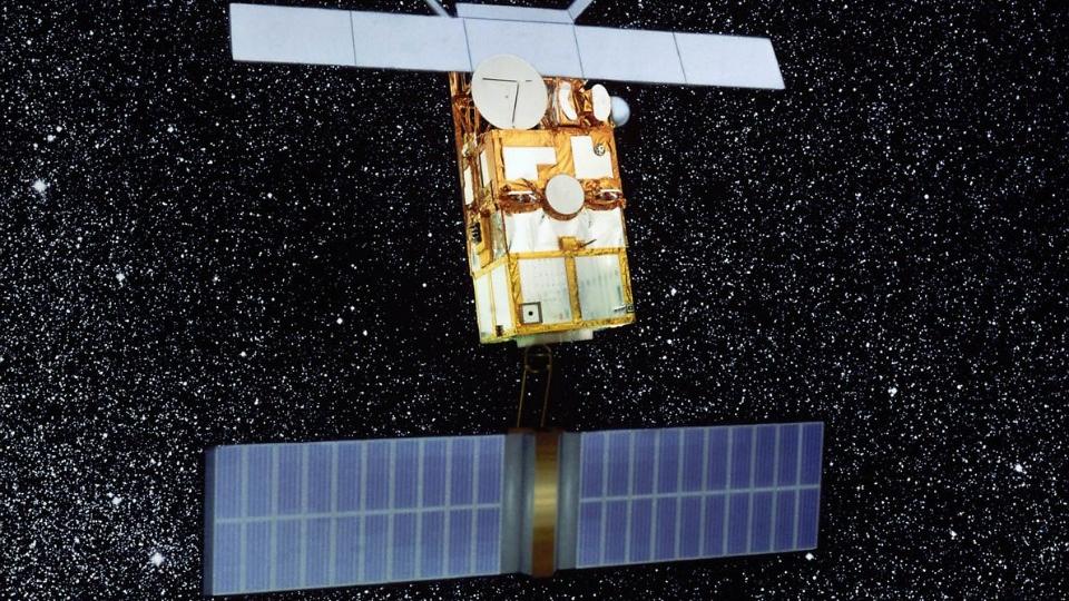 Vue d'artiste du satellite ERS-2 de l'ESA en orbite. [ESA]
