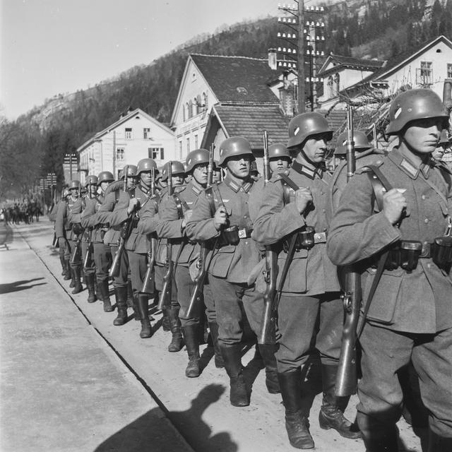 Des soldats nazis annexant l'Autriche le 12 mars 1938. [Keystone - PHOTOPRESS-ARCHIV/Str]