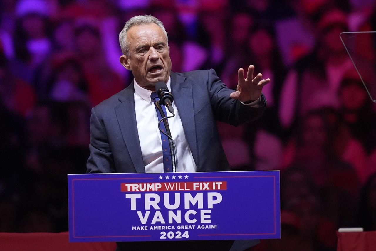 Candidat à la présidentielle en tant qu'indépendant, Robert Kennedy Jr s'est finalement rallié à Donald Trump. [KEYSTONE - EVAN VUCCI]