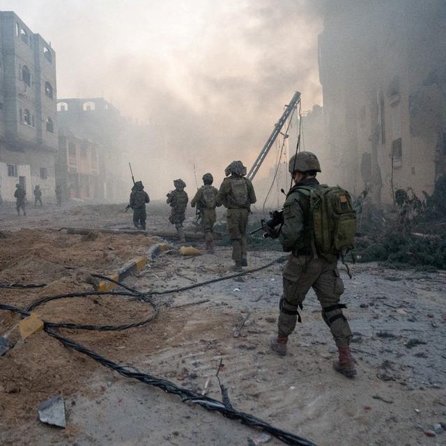 Des soldats israéliens dans la bande de Gaza. [Reuters - Israel Defense Forces]