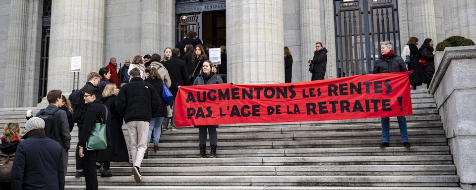 Le Tribunal fédéral rejette les recours demandant l'annulation de la votation de 2022 sur l'AVS. [Keystone - Jean-Christophe Bott]