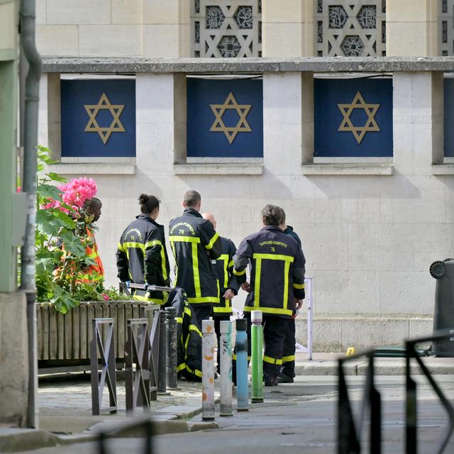 Un homme armé e été abattu par la police après avoir mis le feu à la synagogue de Rouen. [AFP - Lou Benoist]