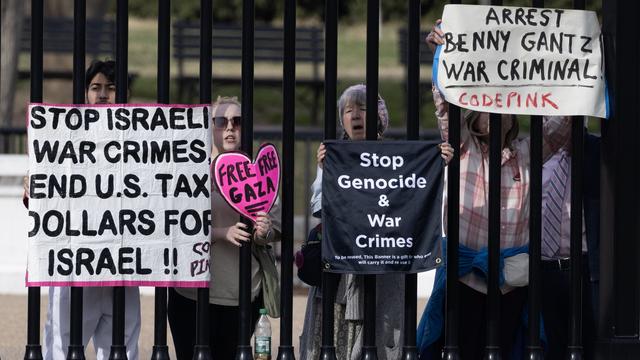 Des supporters de la Palestine à Washington. [Keystone - EPA/Michael Reynolds]