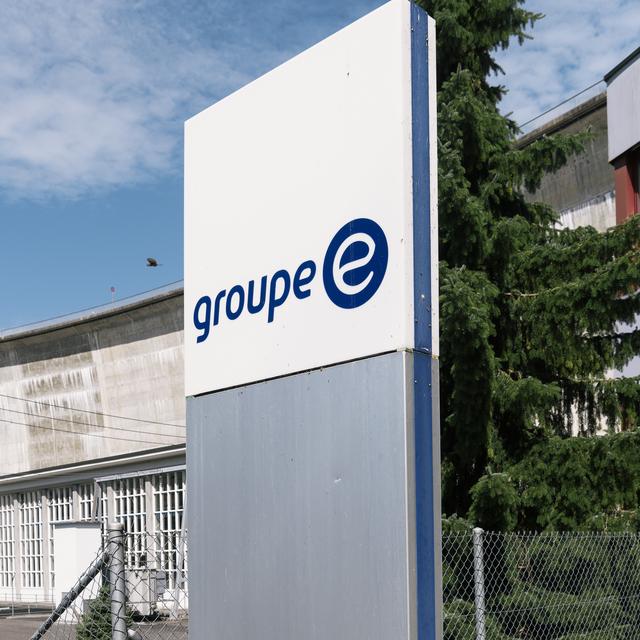 Le Groupe E va supprimer 69 emplois dans le secteur de l’énergie. [Keystone - Christian Beutler]