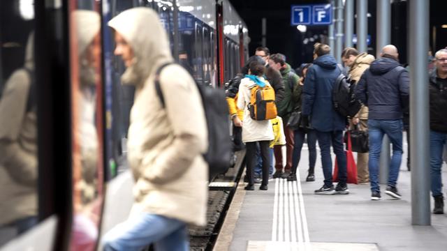 La première journée du changement d'horaire des CFF s'est déroulée sans accroc, selon la compagnie ferroviaire. [KEYSTONE - FRANCESCA AGOSTA]