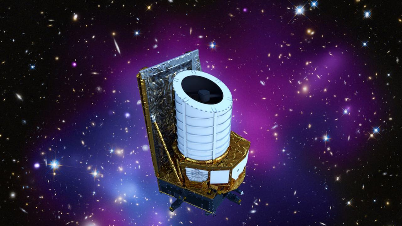 Euclid est une mission qui vise à étudier l'expansion de notre Univers au cours des dix derniers milliards d'années, en sondant les époques cosmiques avant que l'expansion ne commence à s'accélérer, jusqu'à aujourd'hui. [ESA/ATG medialab (spacecraft) - NASA, ESA, CXC, C. Ma, H. Ebeling and E. Barrett (Uni of Hawaii/IfA), et al. and STScI (background)]