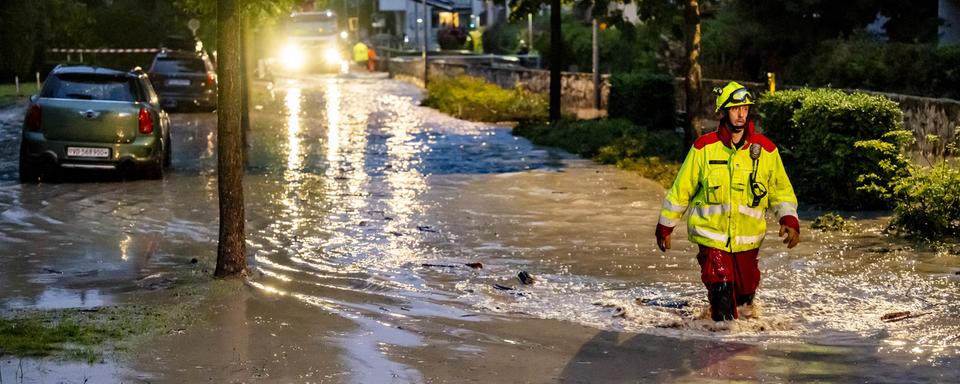 Les orages de mardi soir à Morges ont représenté près d'un mois de pluie en une heure. [Keystone - Laurent Gillieron]