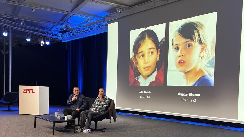 Les deux pères ont perdu leur fille. Smadar avait 14 ans et Abir 10 ans. [Aleksandra Planinic]