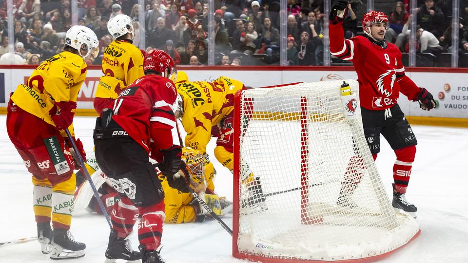 Damien RIat exulte, il vient d'ouvrir le score pour Lausanne. [Pascal Muller - Freshfocus]