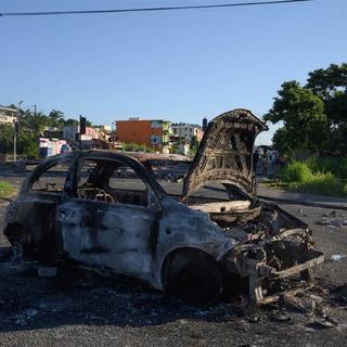 Couvre-feu et interdiction de manifester en Martinique après les violences. [Keystone]