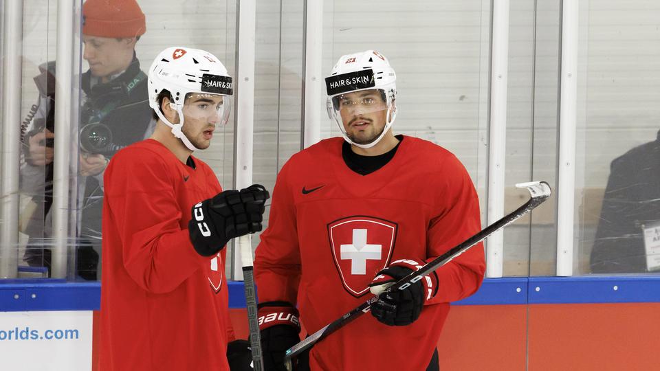Nico Hischier (à gauche) a déjà rejoint l'équipe de Suisse, Kevin Fiala fera-t-il de même? [Keystone - Salvatore Di Nolfi]