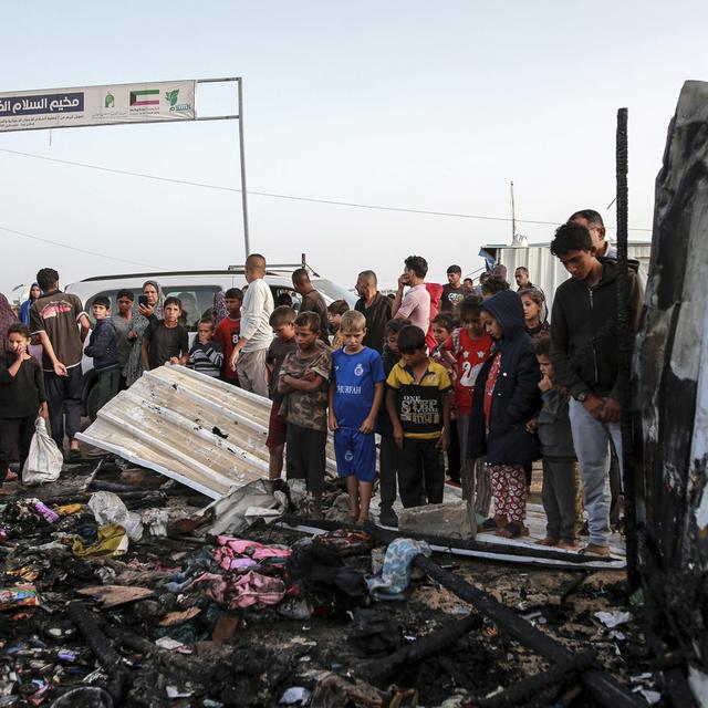Incompréhension des réfugiés de Rafah face aux opérations de l’armée israélienne. [Keystone]