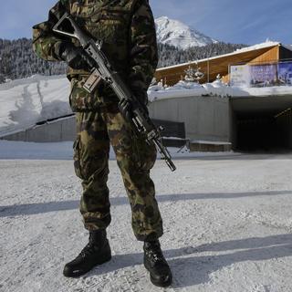 Un soldat patrouille lors du WEF de 2016. Image d'illustration.