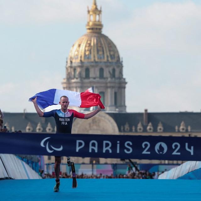 Jules Ribstein, champion paralympique. [AFP - © Fabien Boukla / KMSP]