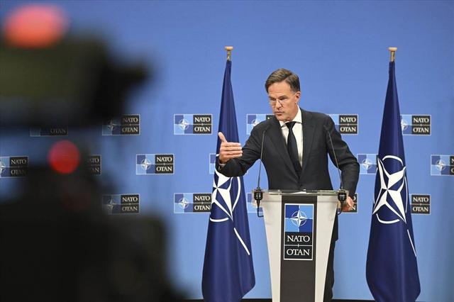 Le secrétaire général de l'Otan Mark Rutte critique l'envoi de troupes nord-coréennes en Ukraine. [Keystone]