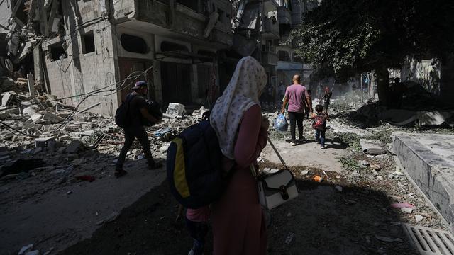 Le journaliste palestinien Rami Abou Jamous a reçu le Prix Bayeux du correspondant de guerre 2024 pour son travail. [Keystone/EPA - Mohammed Saber]