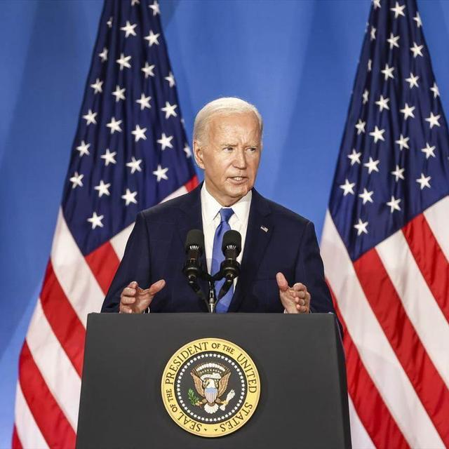 Le président Joe Biden a annoncé dimanche qu'il allait renoncer à se présenter à la présidentielle. [Keystone]