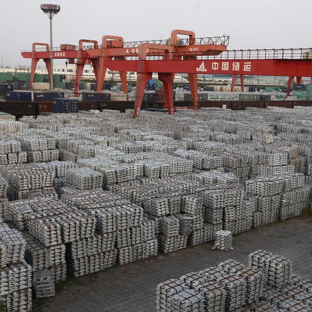 Photo d'un dépôt de lingots d'aluminium à Wuxi, dans la province chinoise de Jiangsu. [reuters - Aly Song]