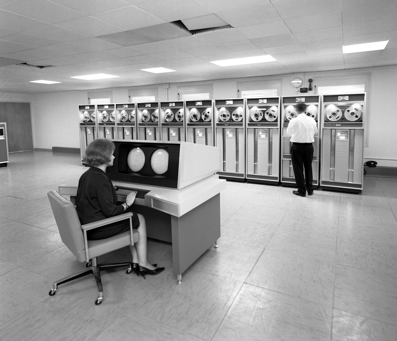 CERN_1965_Computer [Keystone - STR]