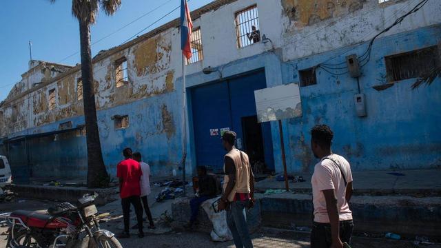 Les communications internationales ont temporairement été interrompues en Haïti après des combats. [Keystone - Johnson Sabin]