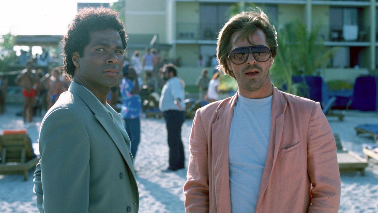 Philip Michael Thomas et Don Johnson dans "Miami Vice" en 1984. [AFP - Archives du 7eme Art / Photo12]