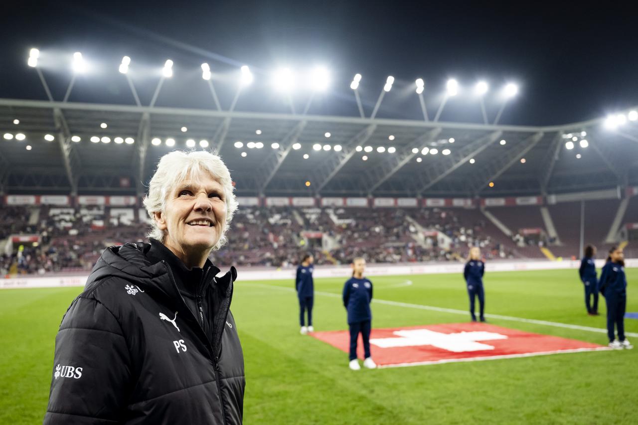 Sundhage a toutes les raisons de se réjouir après ce rassemblement, même si elle sait qu'il y a encore du travail. [KEYSTONE - JEAN-CHRISTOPHE BOTT]