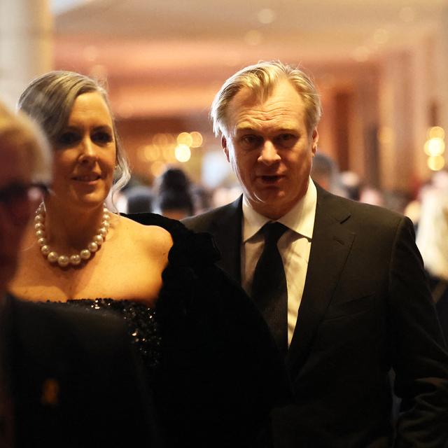 Christopher Nolan et son épouse Emma Thomas lors de la 81e cérémonie des Golden Globes, le 7 janvier 2024. [reuters - Mario Anzuoni]