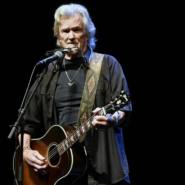 L'acteur et chanteur américain Kris Kristofferson, lors d'un concert à Zurich le 28 juin 2017. [KEYSTONE - Walter Bieri]