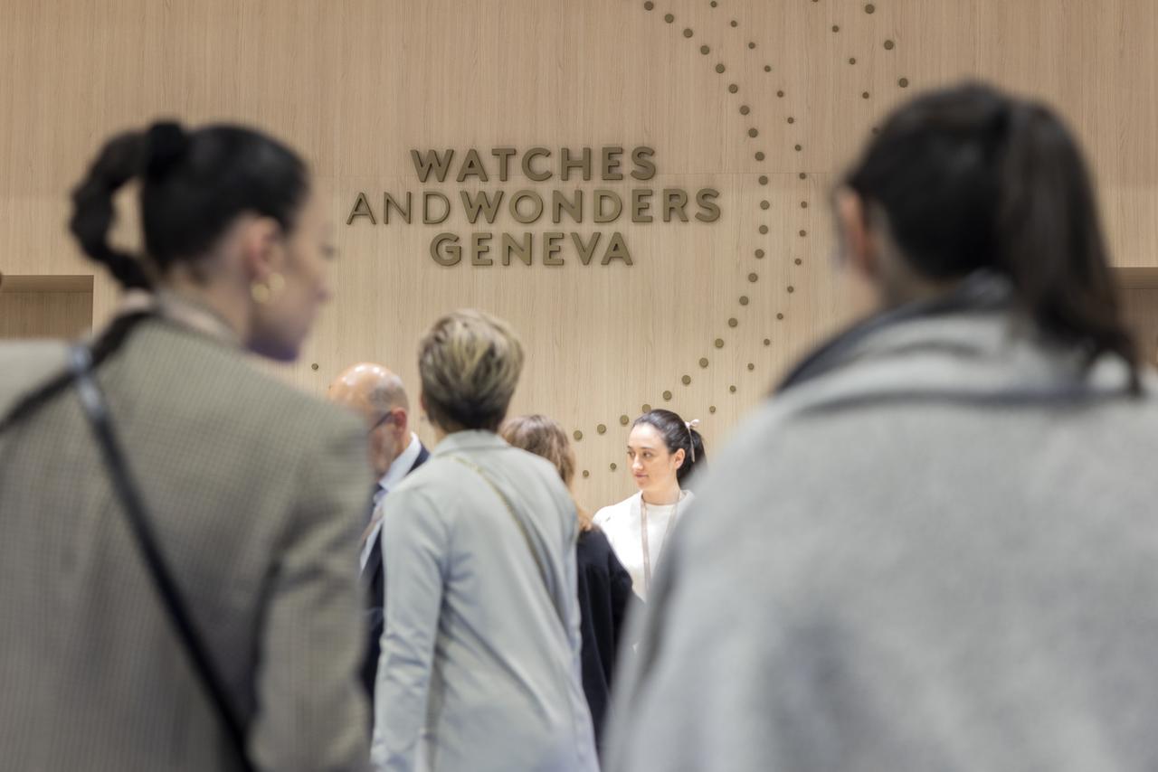 Interview de Matthieu Humair, directeur du salon de l’horlogerie "Watches and Wonders" (ici l'édition de 2022). [Keystone - Cyril Zingaro]