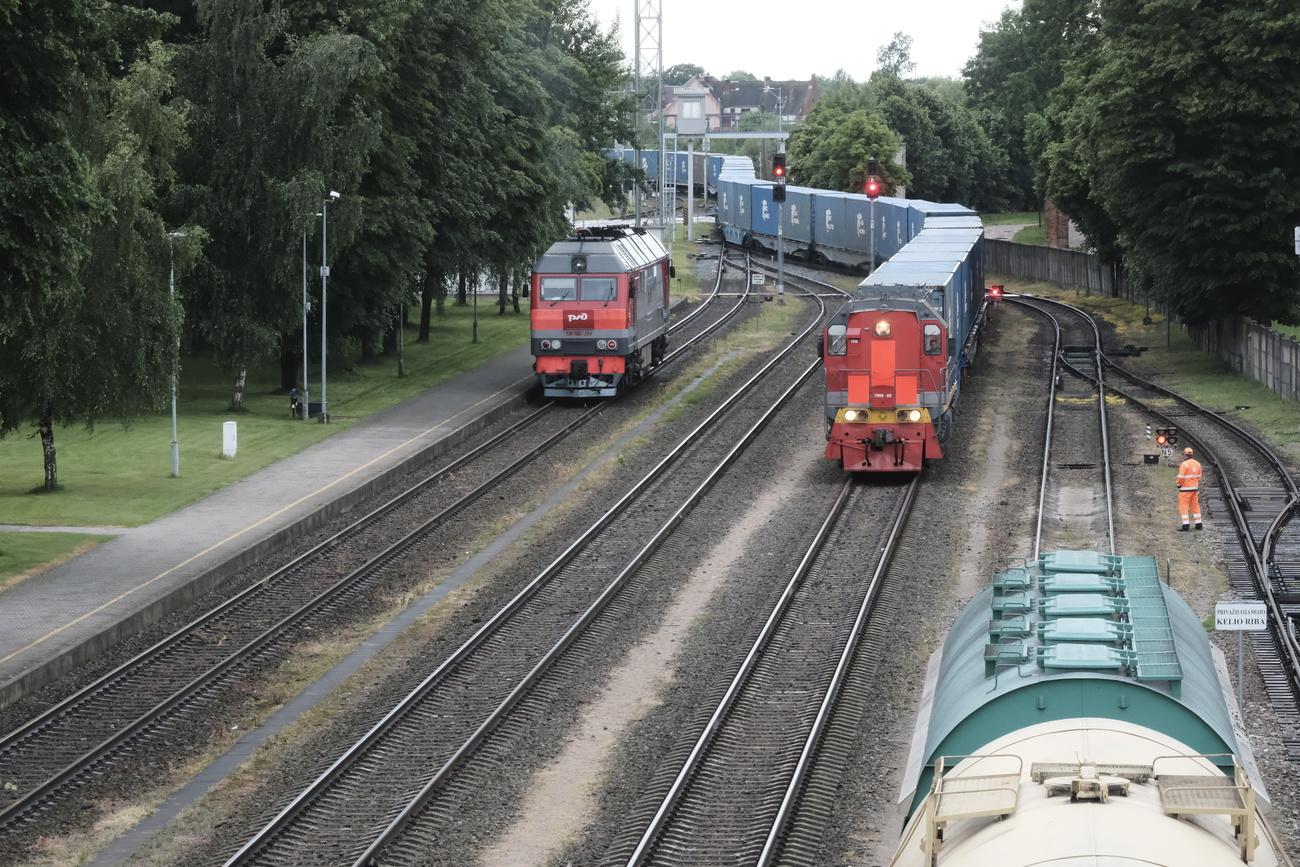Les pays baltes utilisent des chemins de fer à écartement large de 1520 millimètres, comme en Russie. [Keystone - Valda Kalnina - EPA]