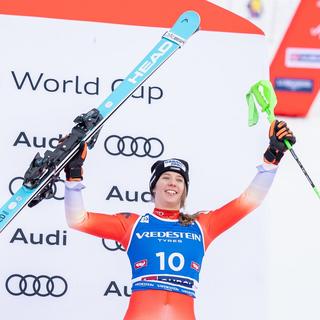 Camille Rast exulte après sa troisième place à Gurgl (Autriche). [APA/EXPA/Keystone - JOHANN GRODER]