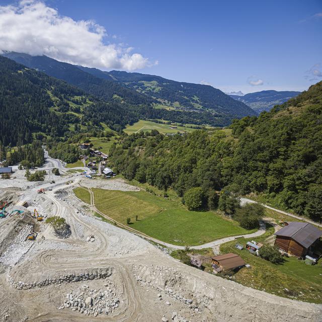 Le village de Lourtier (VS) a été coupé du monde ce été. [Keystone - Valentin Flauraud]