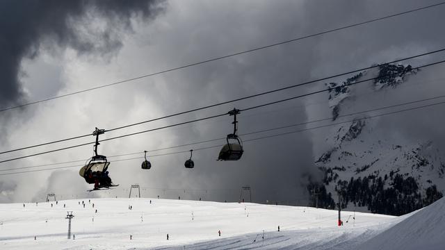 Le Valais veut améliorer le soutien à ses remontées mécaniques. [Keystone - Jean-Christophe Bott]