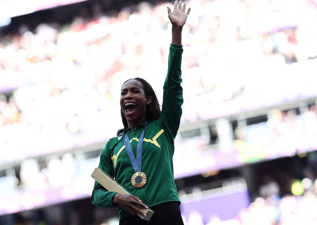 Thea LaFond a arraché une première médaille historique pour la Dominique à Paris, qui plus est en or, en triple saut. [KEYSTONE - ANNA SZILAGYI]