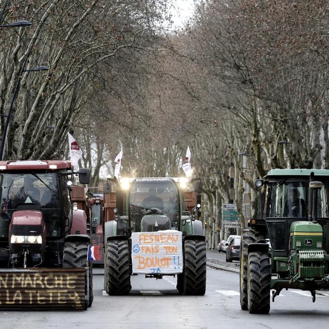 Des agriculteurs français manifestent à Toulouse le 16 janvier 2024. [EPA/Keystone - Guillaume Horcajuelo]