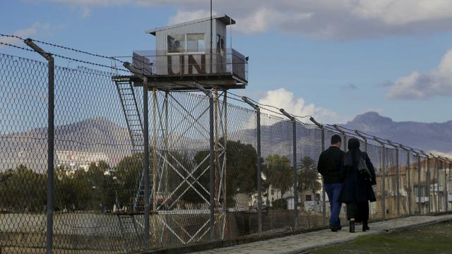 50 ans après la partition de Chypre, la plaie est toujours ouverte [Keystone - AP Photo/Petros Karadjias]