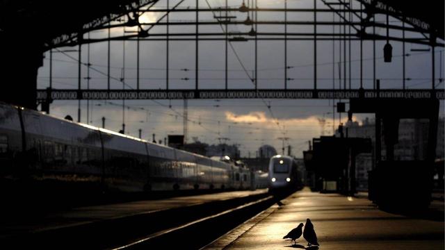 Trois personnes ont été blessées à la gare de Lyon à Paris dans une attaque à l'arme blanche [Keystone]