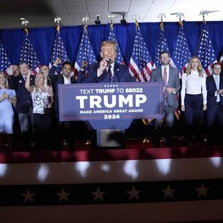 Donald Trump remporte mardi soir la primaire républicaine du New Hampshire contre Nikki Haley. [Keystone]
