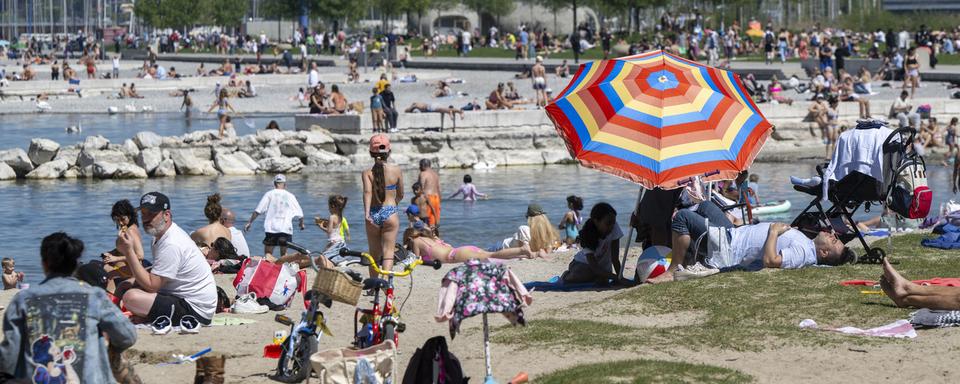 Malgré la technologie, impossible de prédire la météo de cet été en Suisse. [KEYSTONE - MARTIAL TREZZINI]