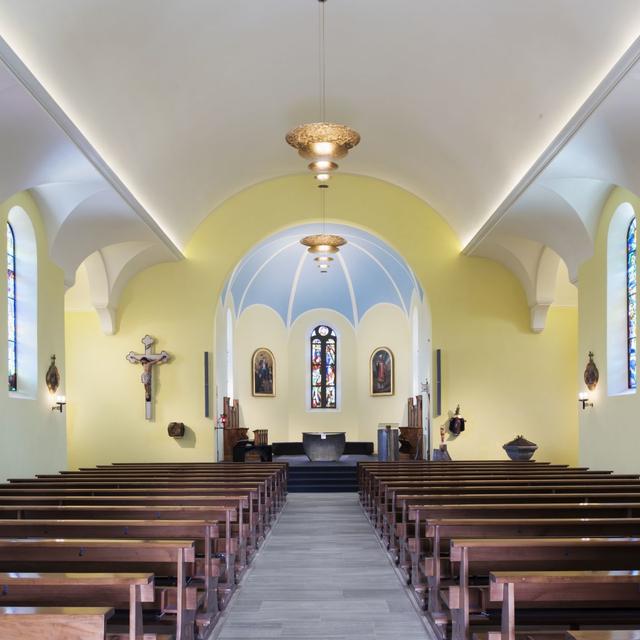 L'église Saint Joseph de Rossens. [aaee.ch/realisations/eglise-paroissiale-st-joseph - © P. Bosshard]