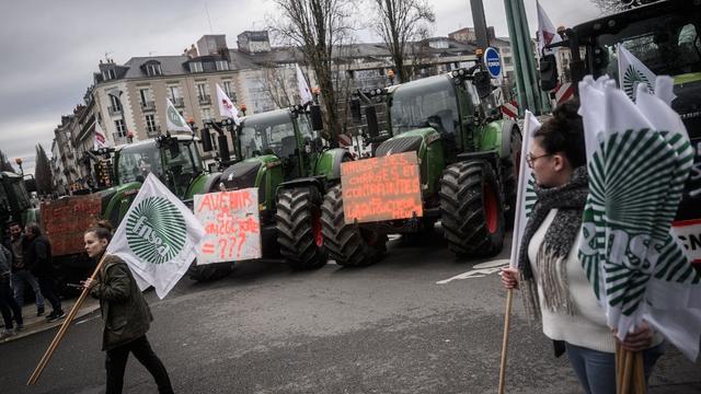 Les agriculteurs français ont à nouveau multiplié les actions de blocage. [AFP - Loïc Venance]