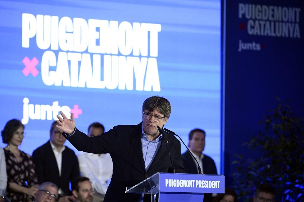 L'indépendantiste catalan Carles Puigdemont a assuré qu'il se retirerait de la politique locale s'il ne parvenait pas à se faire élire président de la Catalogne. [AFP - JOSEP LAGO]