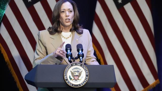 Kamala Harris reconnait être l'"outsider" et appelle ses partisans à la mobilisation. [Keystone]