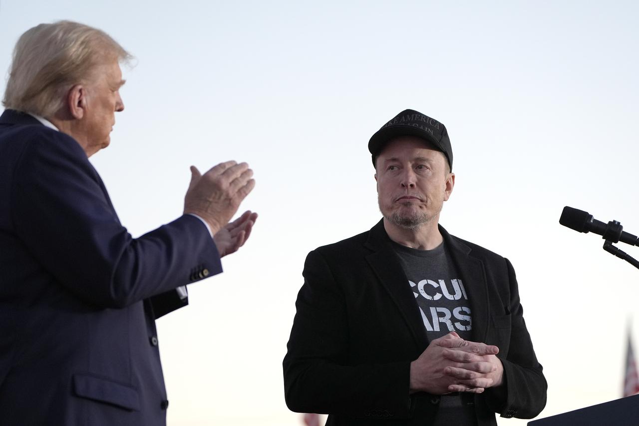 Elon Musk faisait partie des intervenants samedi lors de l'évènement de campagne de Donald Trump à Butler. [KEYSTONE - ALEX BRANDON]